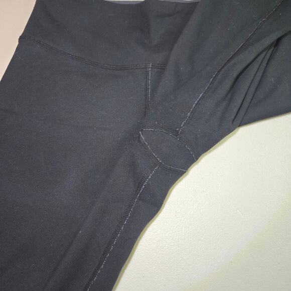 Lululemon Mid Rise Gray‎ Black Reversible Crop Leggings Women's Size 4 - Picture 3 of 9